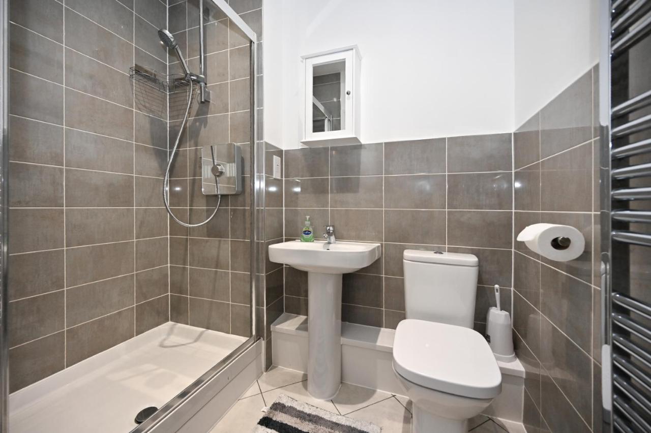 Luxury 2Bedroom - 2Bath - Prime Location - Patio Harrow on the Hill Exterior photo