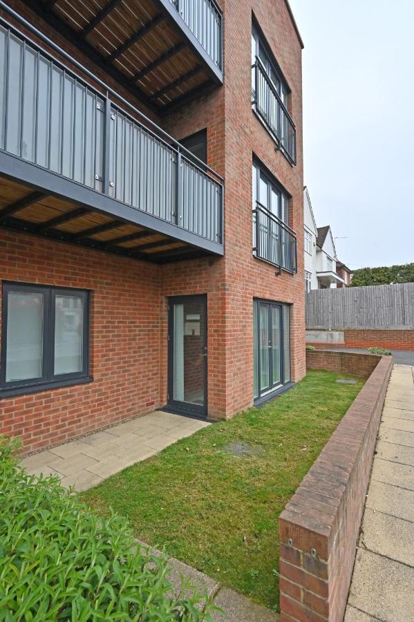 Luxury 2Bedroom - 2Bath - Prime Location - Patio Harrow on the Hill Exterior photo