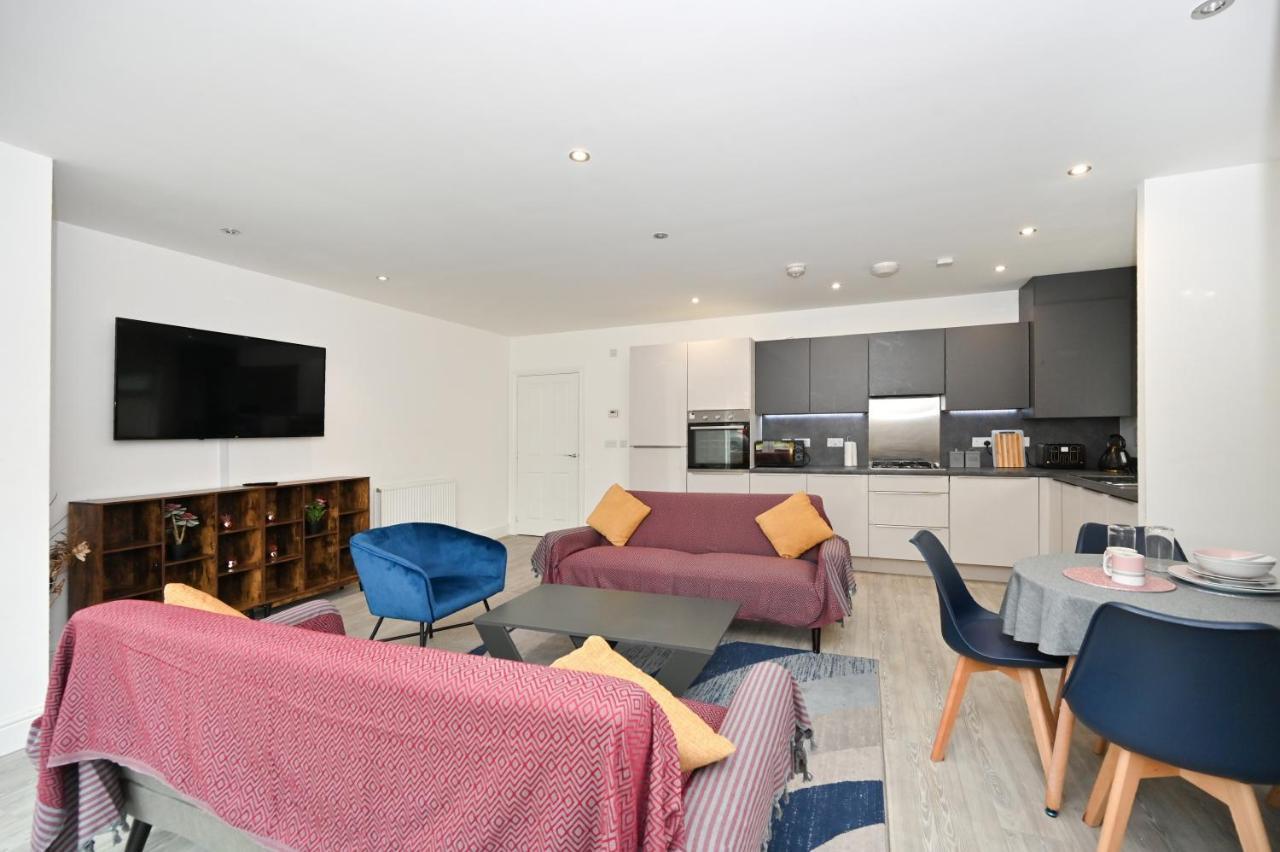 Luxury 2Bedroom - 2Bath - Prime Location - Patio Harrow on the Hill Exterior photo