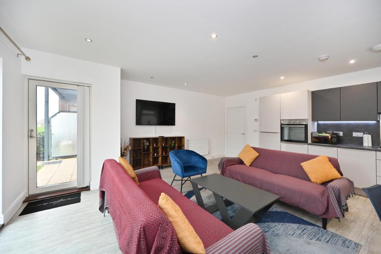 Luxury 2Bedroom - 2Bath - Prime Location - Patio Harrow on the Hill Exterior photo